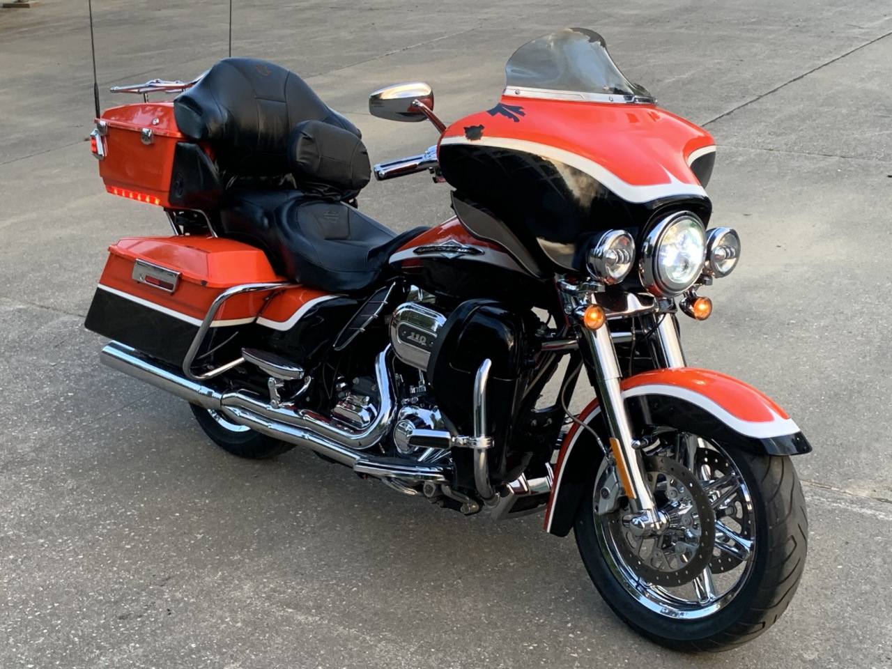2012 Harley-Davidson CVO ELECTRA GLIDE ULTRA CLASSIC